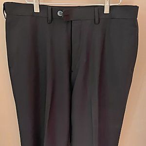 Haggar Men's E-CLO™ Stria Classic Fit Flat Front Dress Pant 34X32 Black